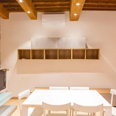 Cozy And Charmin 3br Steps By Duomo Appartement *