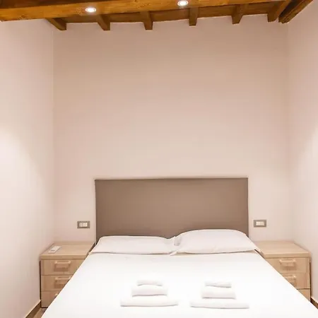 Cozy And Charmin 3br Steps By Duomo Appartement Florence